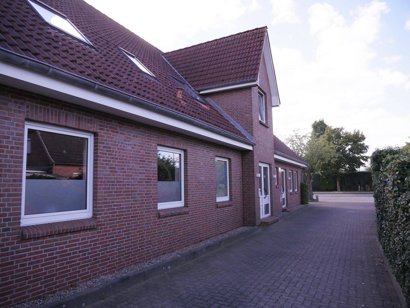 Moderne 3-Zimmer Maisonette Wohnung inkl. PKW Stellplatz in Heide, 25746 Heide