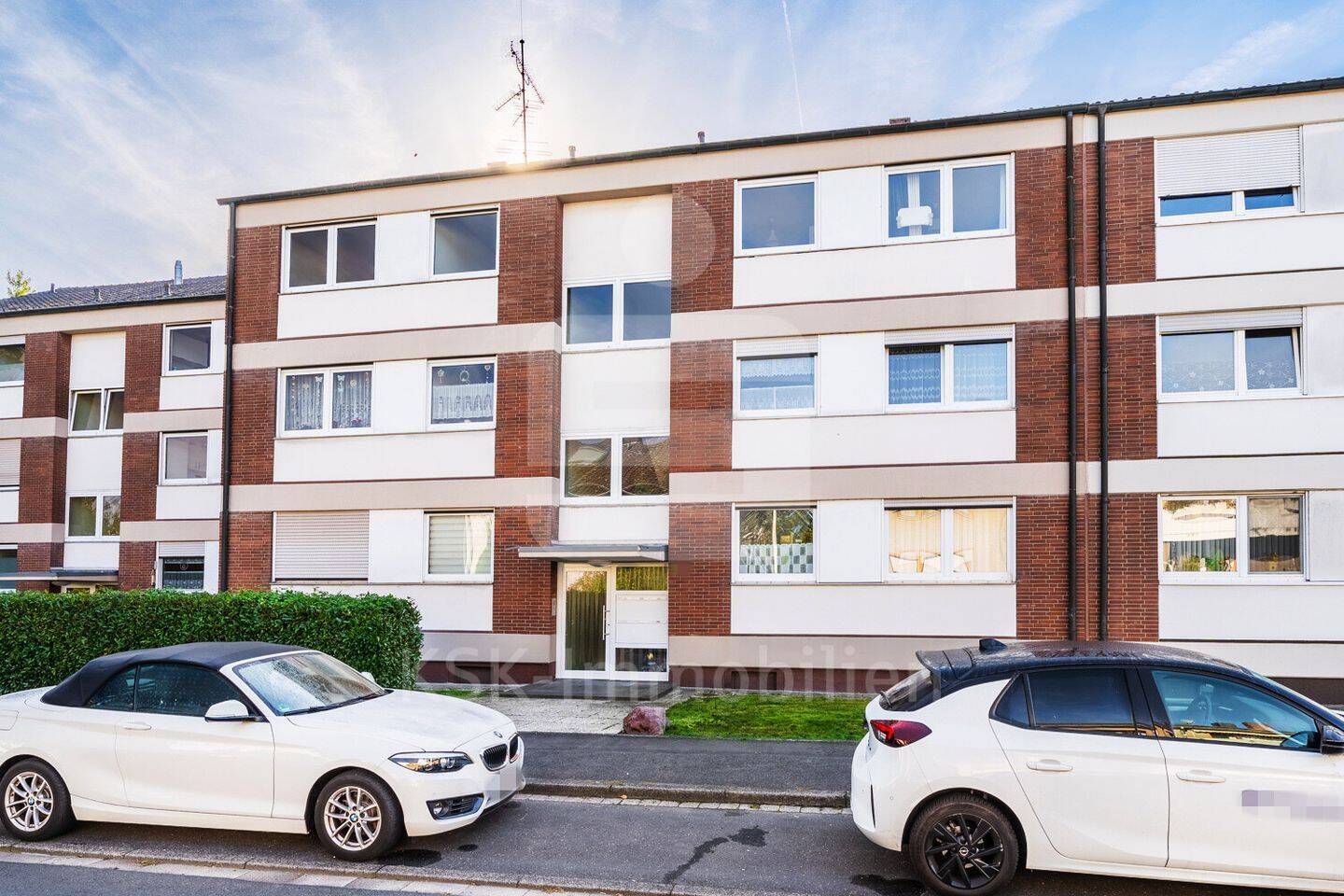 Wohnen mit Balkon: Charmante 2-Zimmer-Dachgeschosswohnung in Bonn-Mehlem!, 53179 Bonn (Lannesdorf Mehlem Muffendorf Pennenfeld Rüngsdorf)