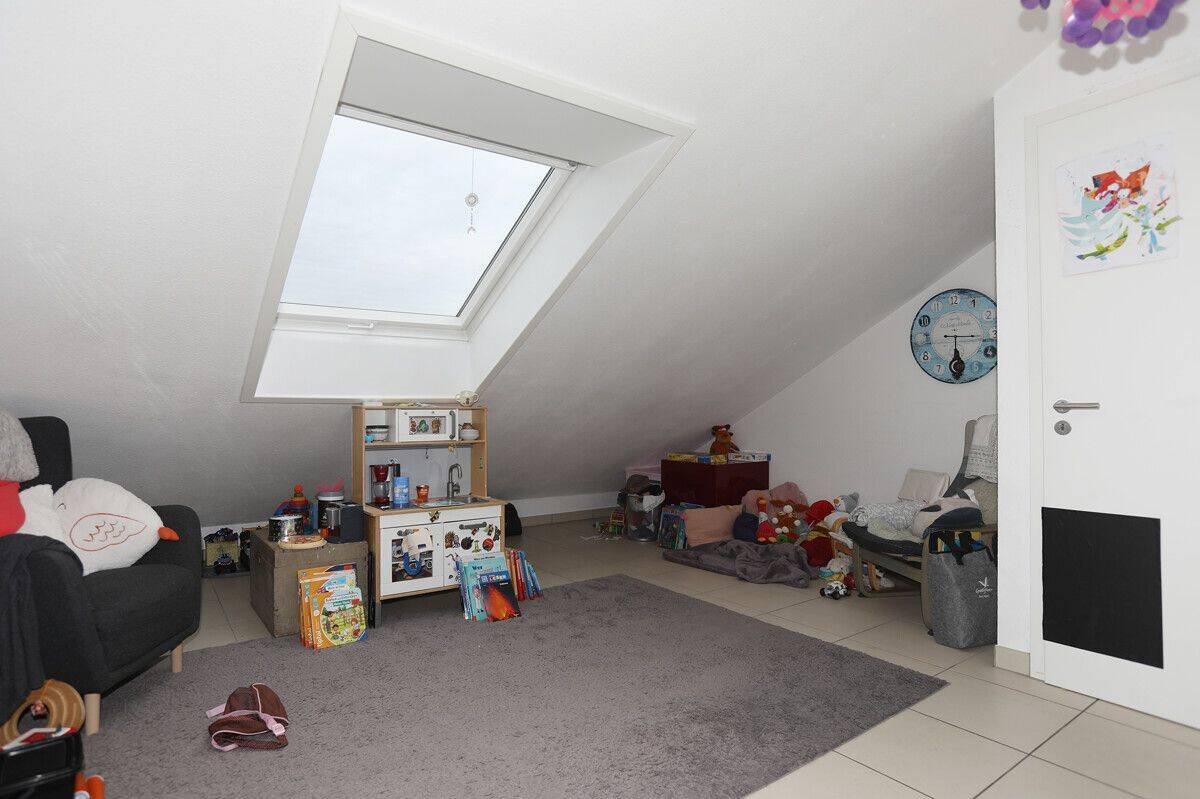 Charmante 2,5-Zimmer-Dachgeschosswohnung mit offenem Wohnkonzept, 74321 Bietigheim-Bissingen