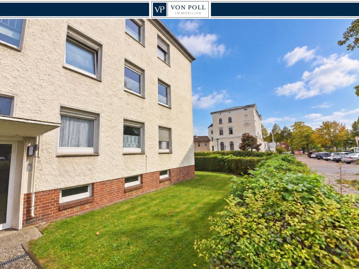 Gepflegte und modernisierte Erdgeschosswohnung mit Balkon, 31675 Bückeburg