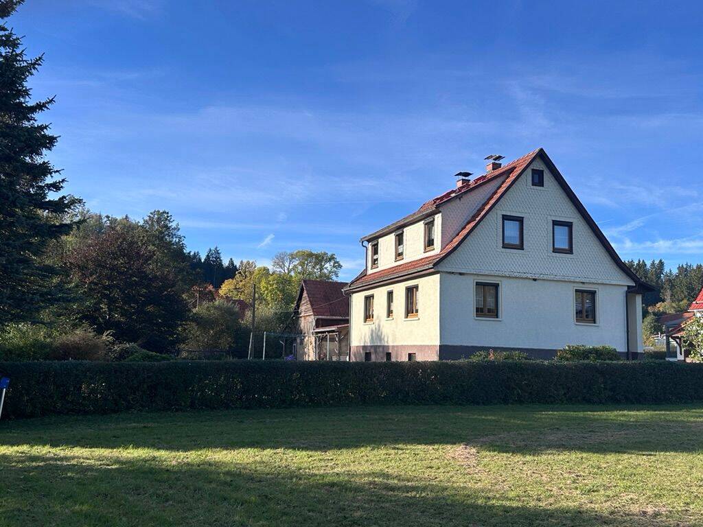 Ein Garten voller Kindheit – Ihr Familienzuhause in Schwarza, 98547 Schwarza