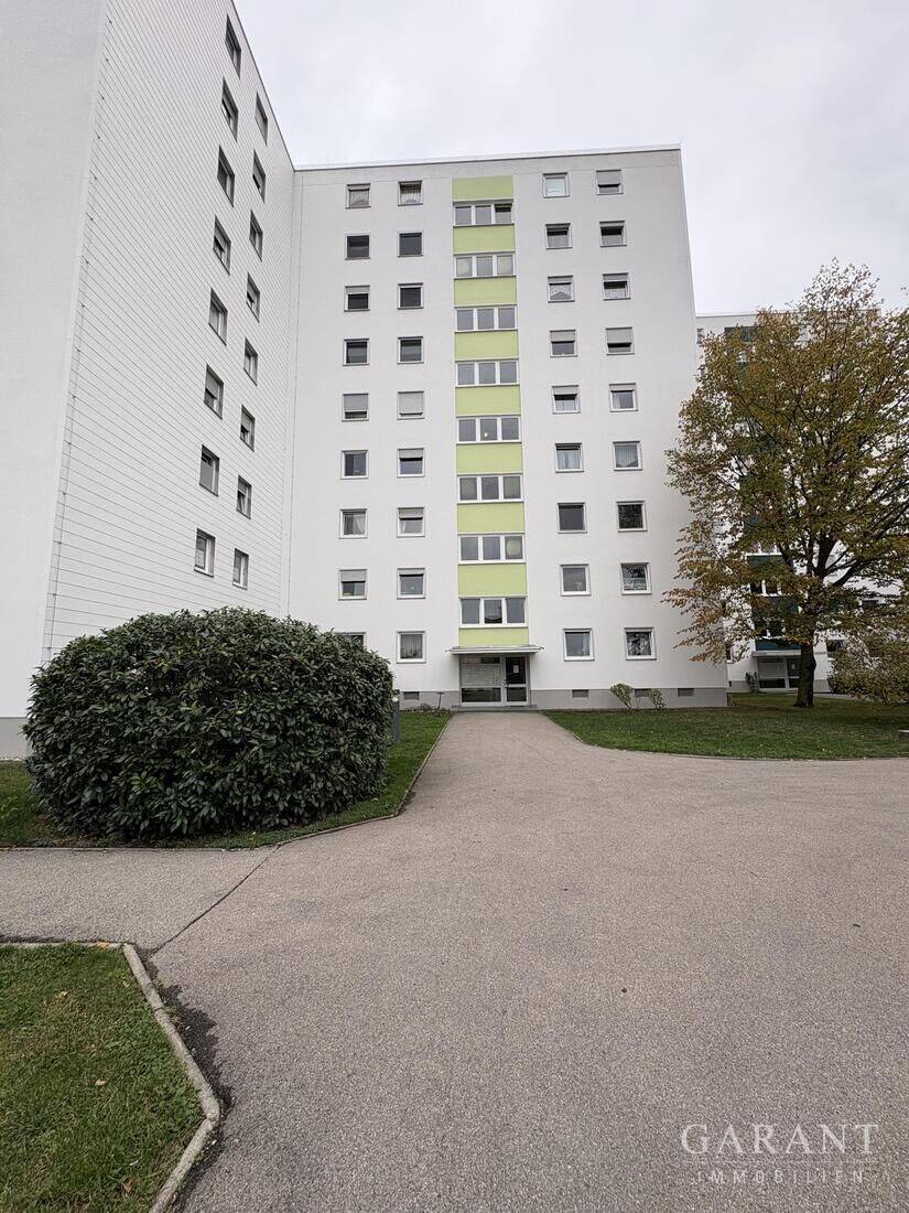 Attraktive 3-Zimmer-Wohnung mit Balkon – eine ideale Wohnung für Eigennutzer, 86179 Augsburg (Haunstetten Siebenbrunn)