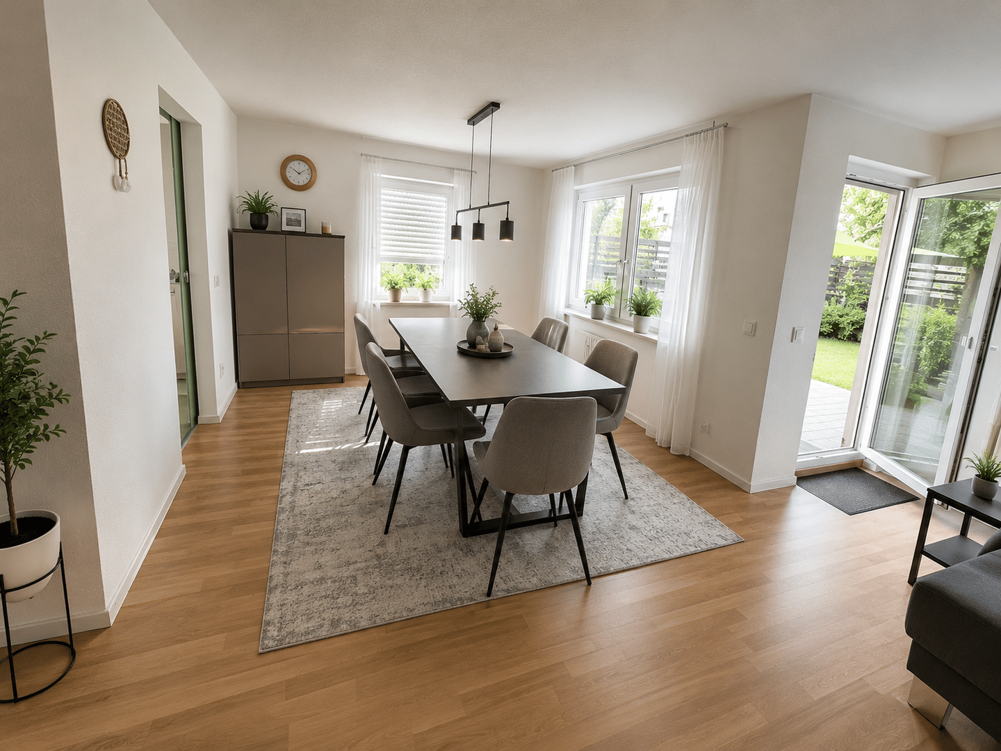 * Wohnen mit Freiraum – stilvolle 4,5-Zimmer-Wohnung mit Terrasse *, 73642 Welzheim