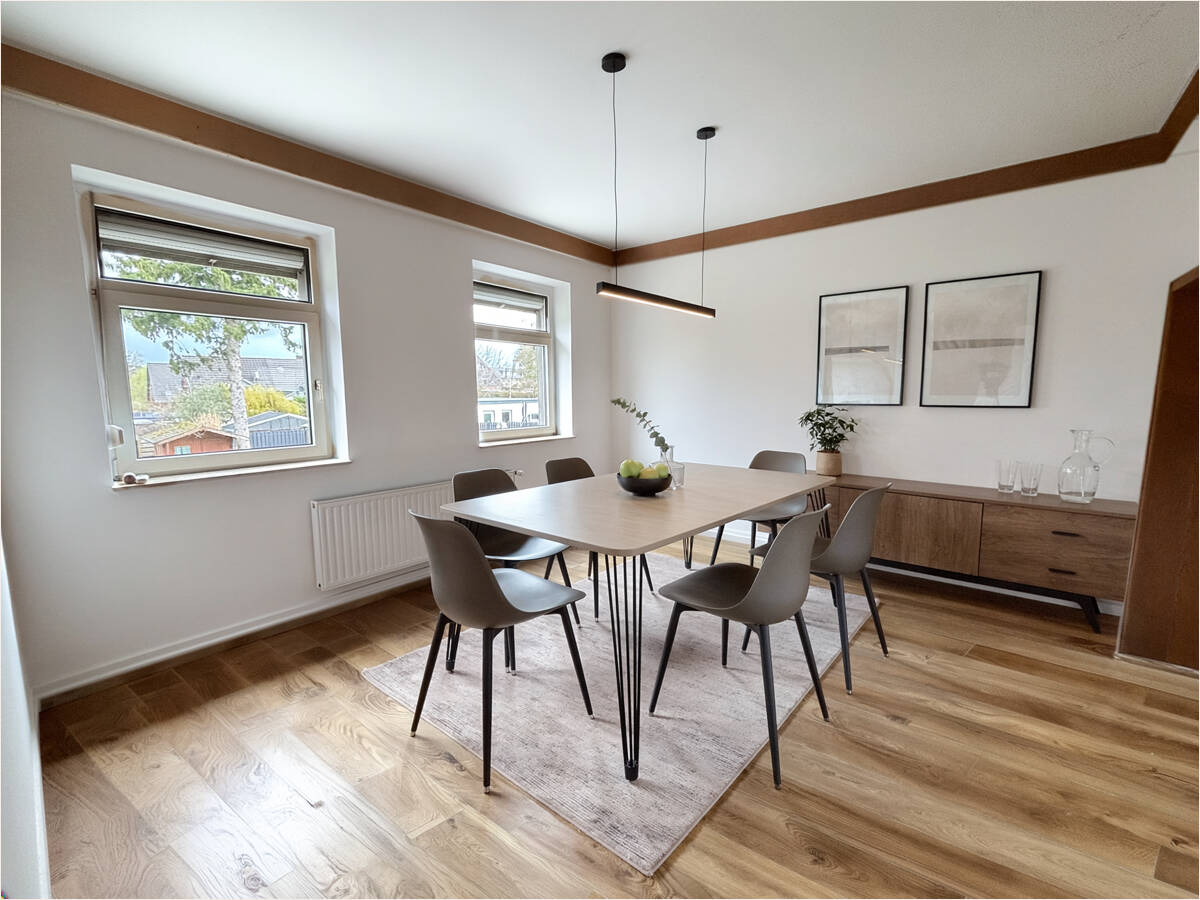 Familienhaus mit Charme, großem Garten und Potenzial zur individuellen Modernisierung, 52477 Alsdorf
