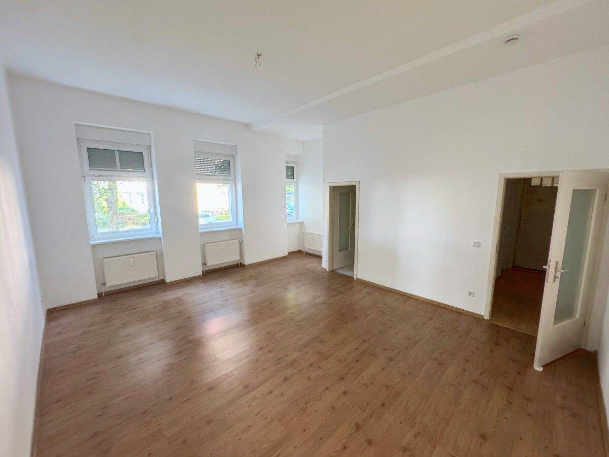 **BEZUGSFREI** Charmante Altbauwohnung mit Potenzial!, 13156 Berlin (Pankow Kleingartenanlage Alte Baumschule Niederschönhausen Rosenthal)