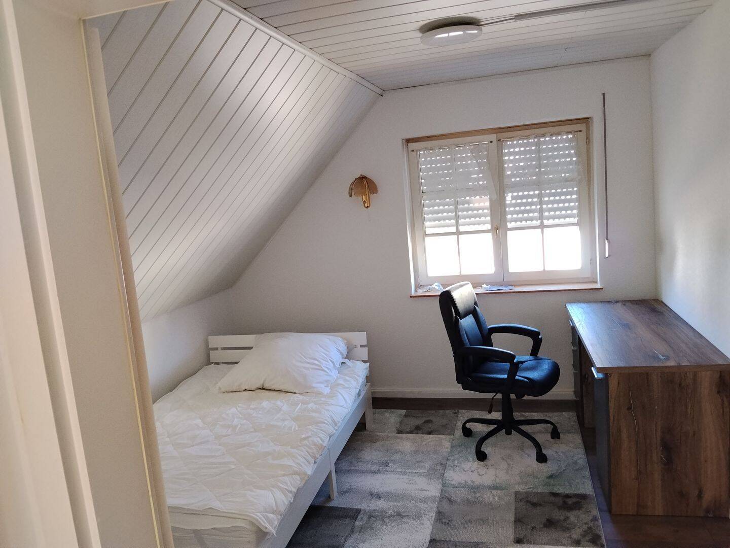 Schönes WG-Zimmer in Kehl zu vermieten. Sofort besichtigen !!!, 77694 Kehl