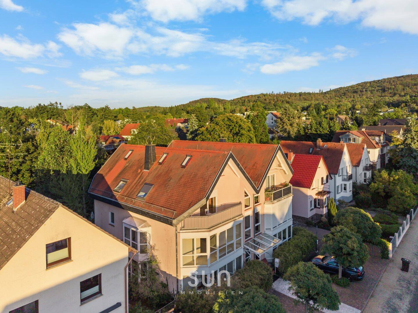 98 m² GARTENWOHNEN IN DARMSTADT-EBERSTADT – 2 Erker & Stellplatz am Frankenstein, 64297 Darmstadt (Eberstadt)
