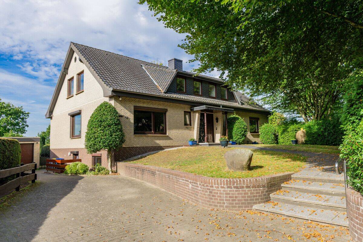 PURNHAGEN-IMMOBILIEN – Wohnen mit Weitblick – Großzügiges Haus auf traumhaftem Gartengrundstück, 28777 Bremen (Blumenthal Farge Lüssum-Bockhorn Rekum Rönnebeck)