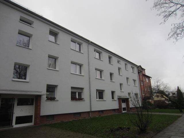 Lust auf Veränderung: Frisch sanierte 3-Zimmer-Wohnung mit Balkon!, 22145 Hamburg (Wandsbek Farmsen-Berne Rahlstedt)