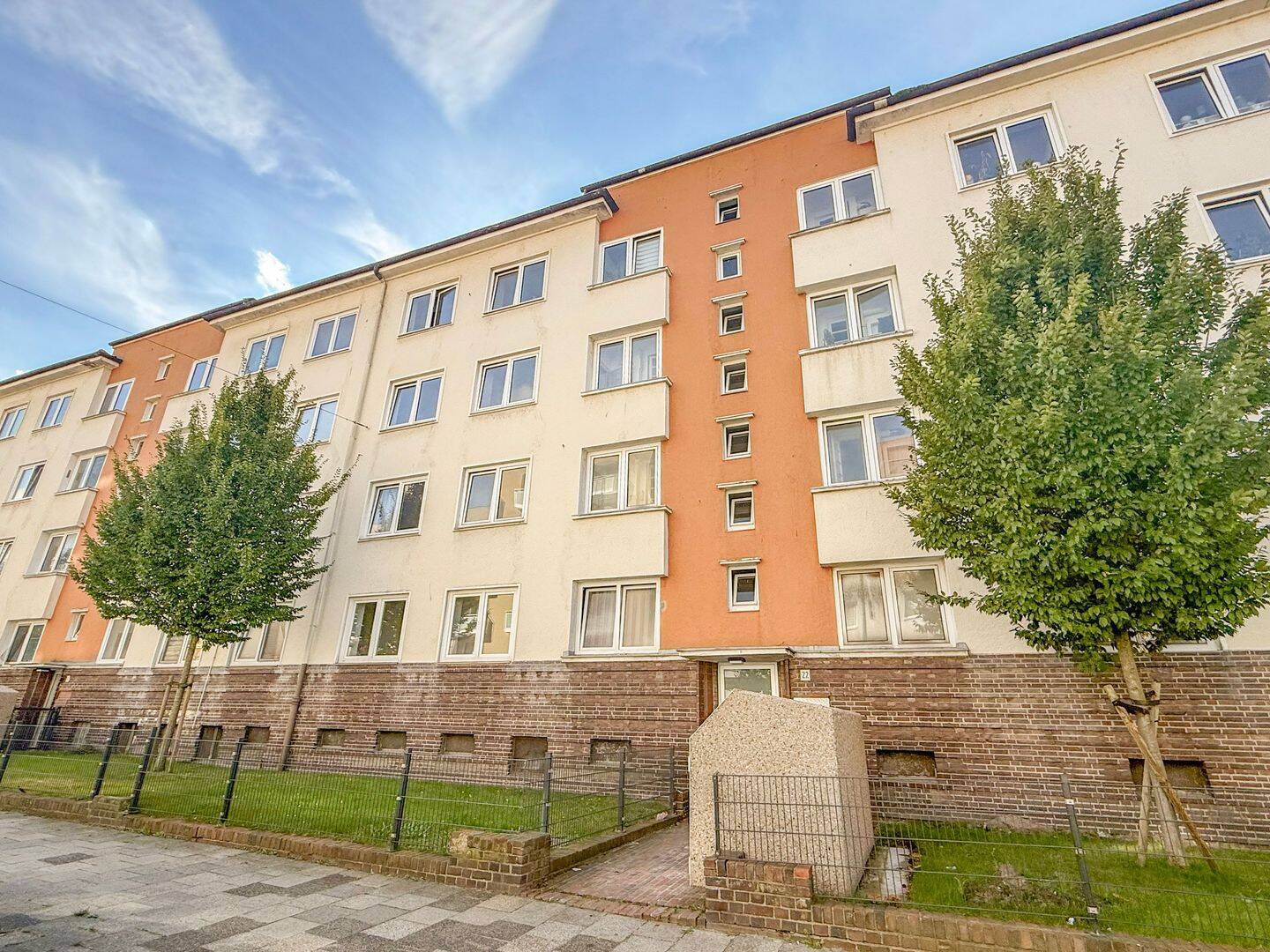 Oben wohnen, mittendrin leben – Dachgeschoss mit offener Wohnküche, 27570 Bremerhaven (Geestemünde)