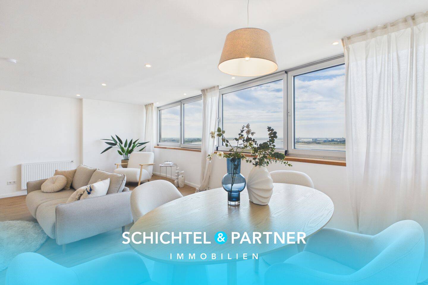 Mitte | Renovierte Penthouse-Wohnung inklusive Wasserblick, 27568 Bremerhaven (Lehe Mitte Überseehafen)