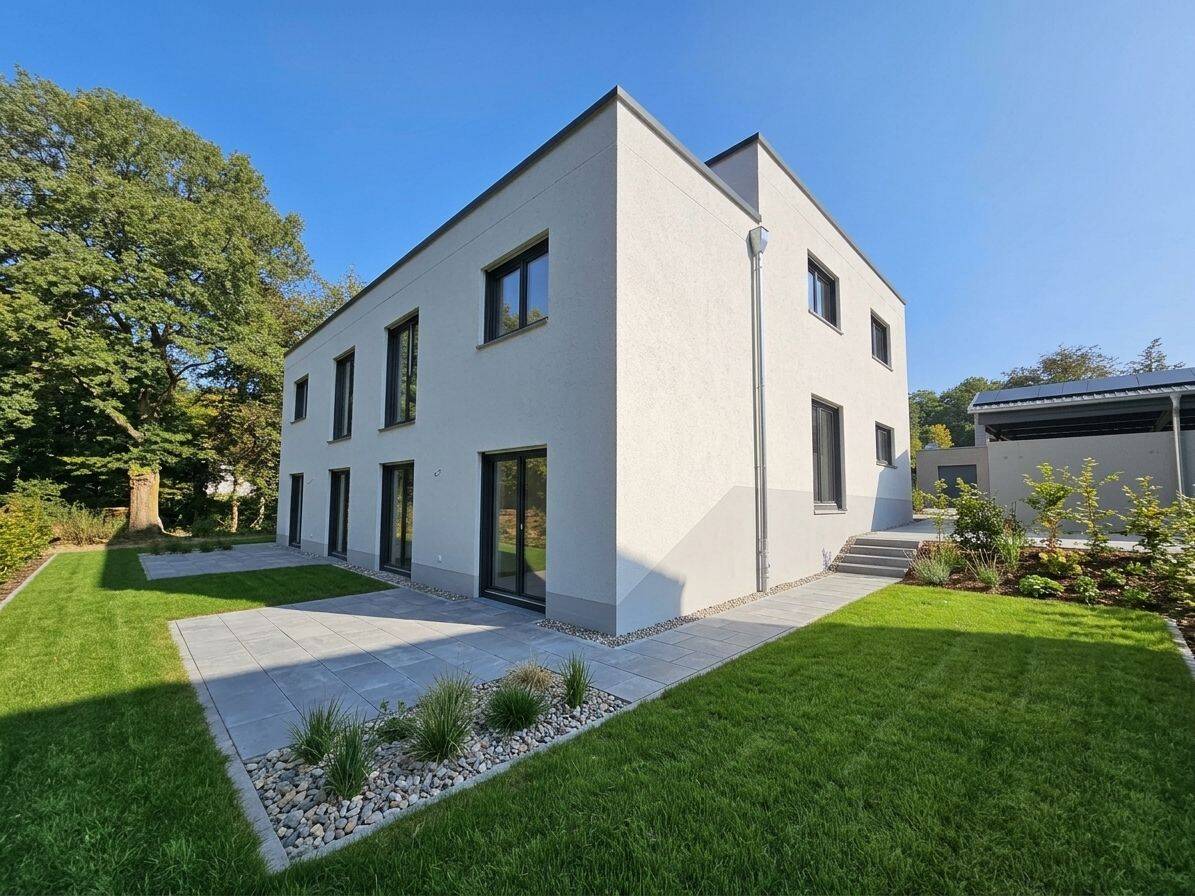 Familienfreundliches Neubauhaus in idyllischer Waldrandlage in Tondorf/Bruckberg, 84079 Bruckberg