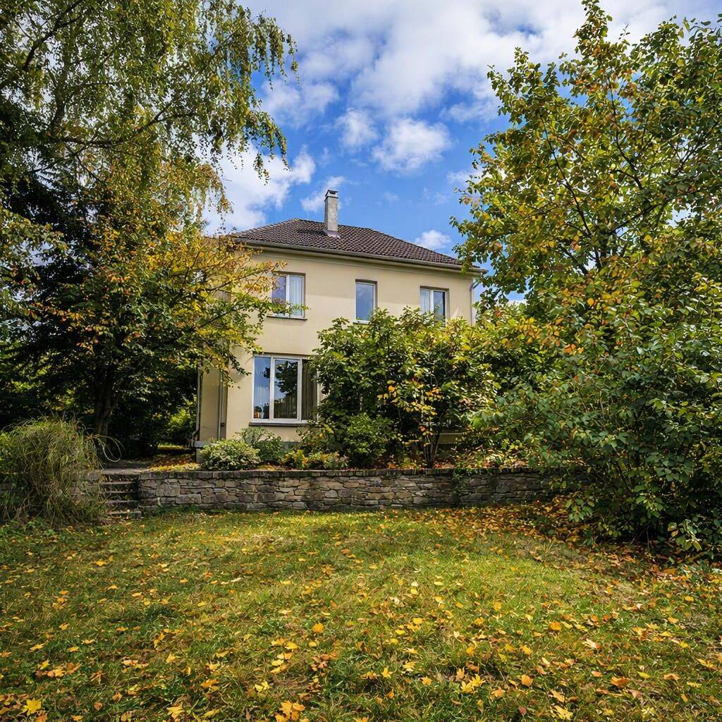 Großzügiges Einfamilienhaus auf drei Etagen im Stadtvilla-Stil, 78647 Trossingen