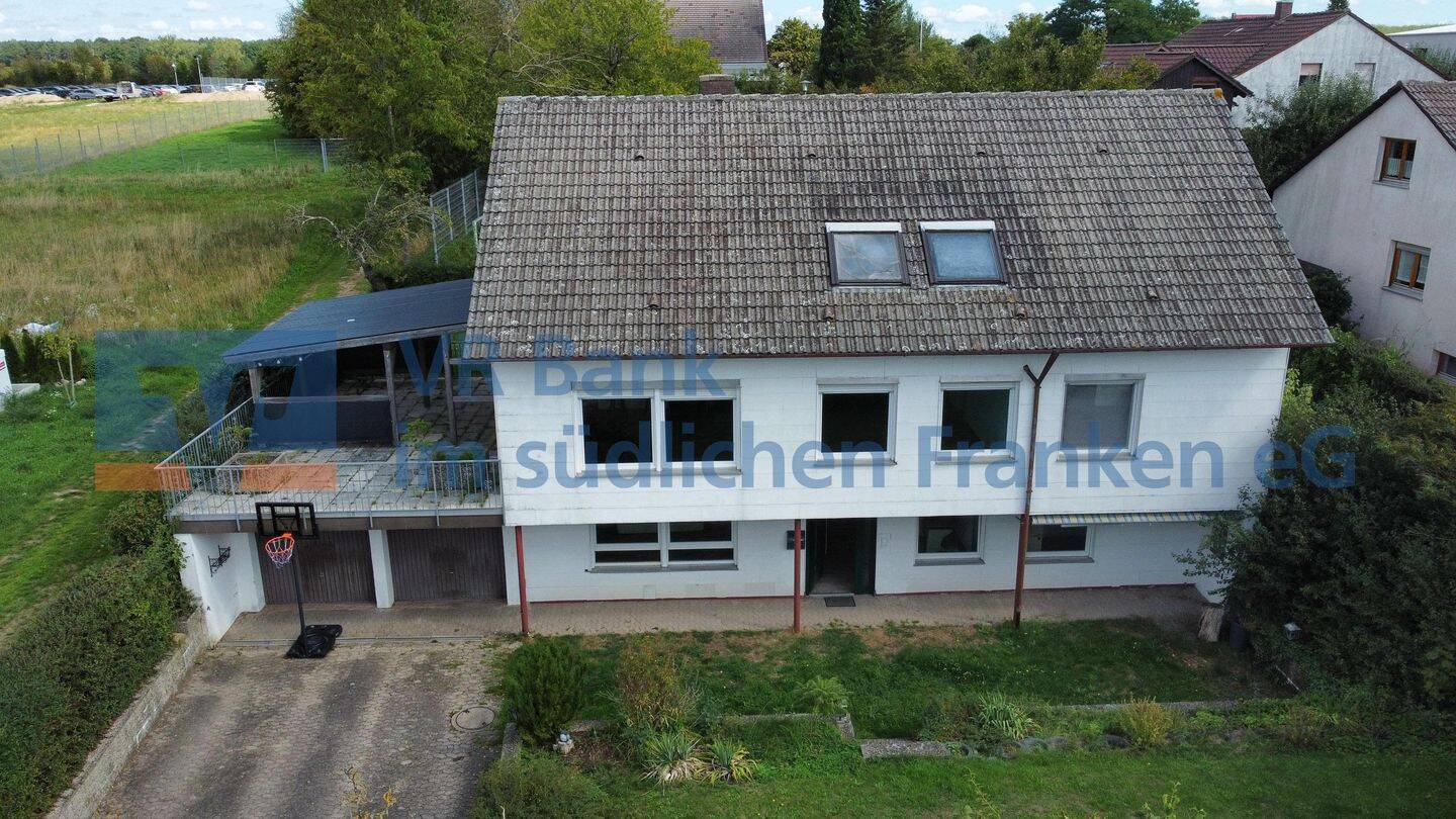 Großzügiges Einfamilienhaus mit vielseitigem Raumangebot und großem Grundstück, 91626 Schopfloch