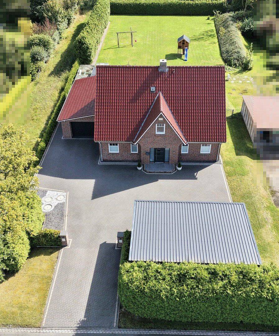EXKLUSIVES DREIGIEBELHAUS MIT AUßERGEWÖHNLICHEM GARTENGRUNDSTÜCK, 26556 Westerholt