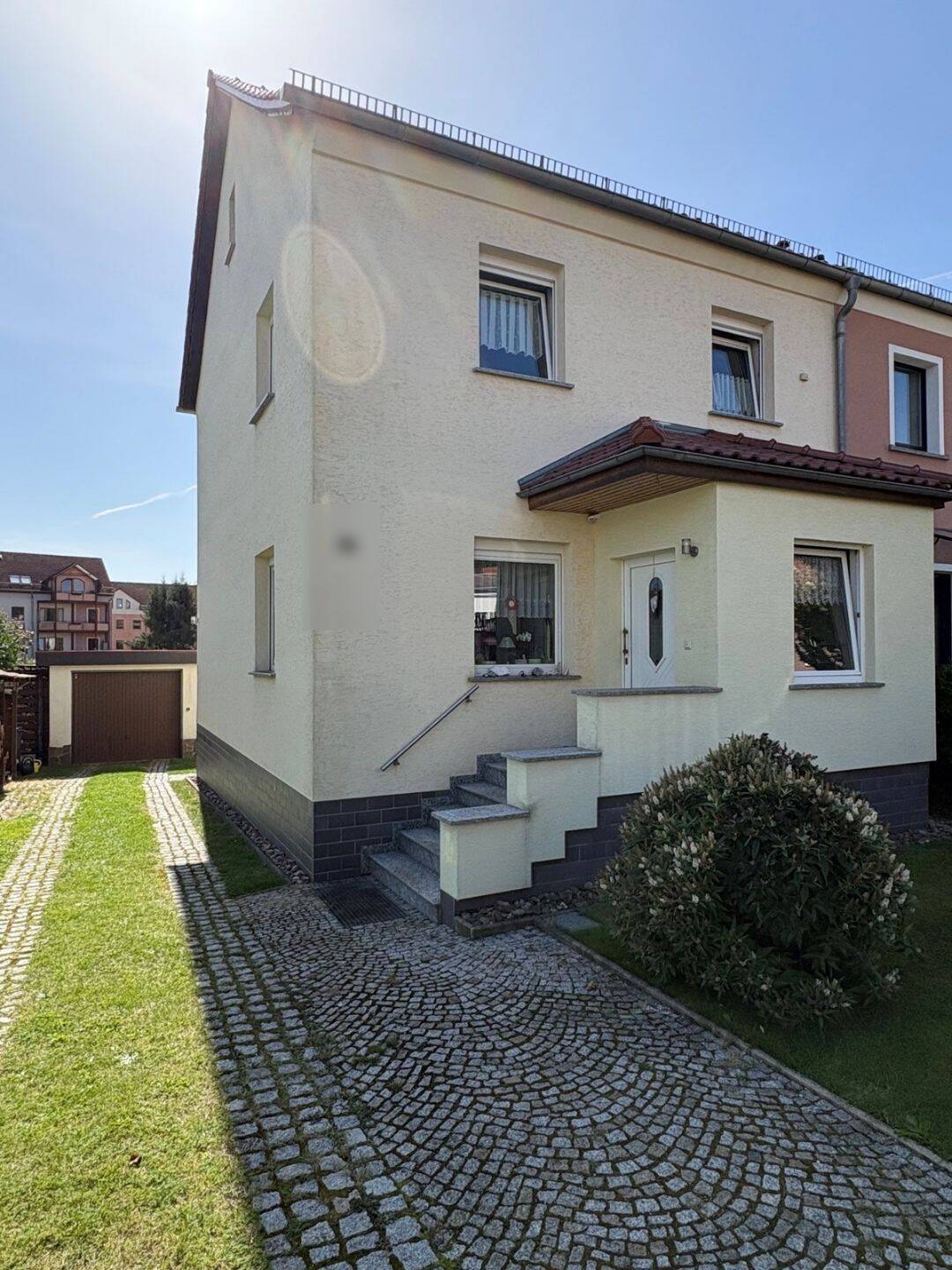 Gepflegte Doppelhaushälfte in Hermsdorf-sofort einziehen und wohlfühlen, mit großem Garten & Garage, 7629 Hermsdorf