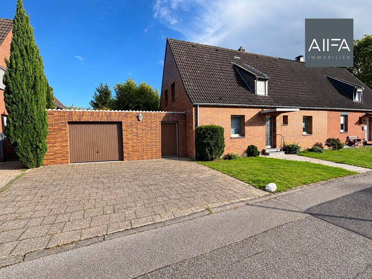AllFa – Zweifamilienhaus mit großem Grundstück und Wintergarten in Mönchengladbach-Odenkirchen!, 41199 Mönchengladbach