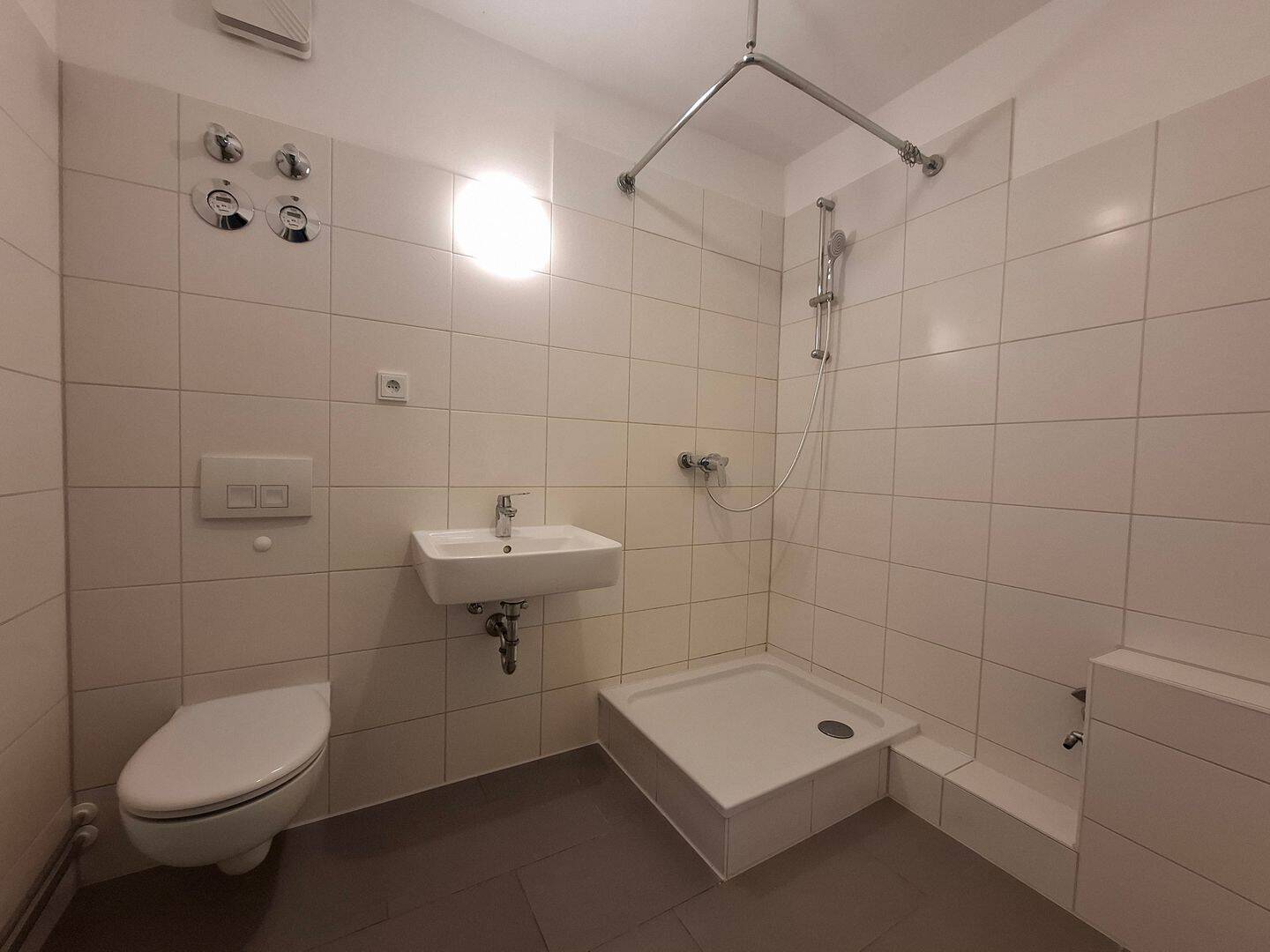 !Für 3-4 Personen! mit WBS-Berechtigung 160-220, 13435 Berlin (Reinickendorf Kolonie Einigkeit Kolonie Zur Pappel Märkisches Viertel Wittenau)