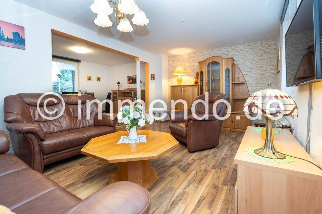Meiderich, großzügige möblierte Wohnung in ruhiger Lage, 47137 Duisburg (Mittelmeiderich Obermeiderich Untermeiderich)