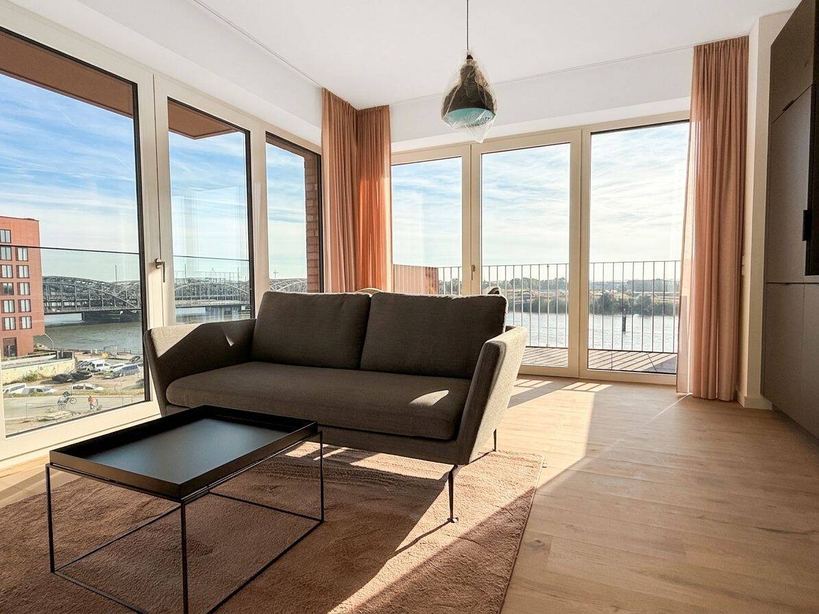 Lichtdurchflutete 2-Zimmerwohnung mit traumhaften Blick auf die Elbe – Wentzel Dr., 20457 Hamburg (Mitte)