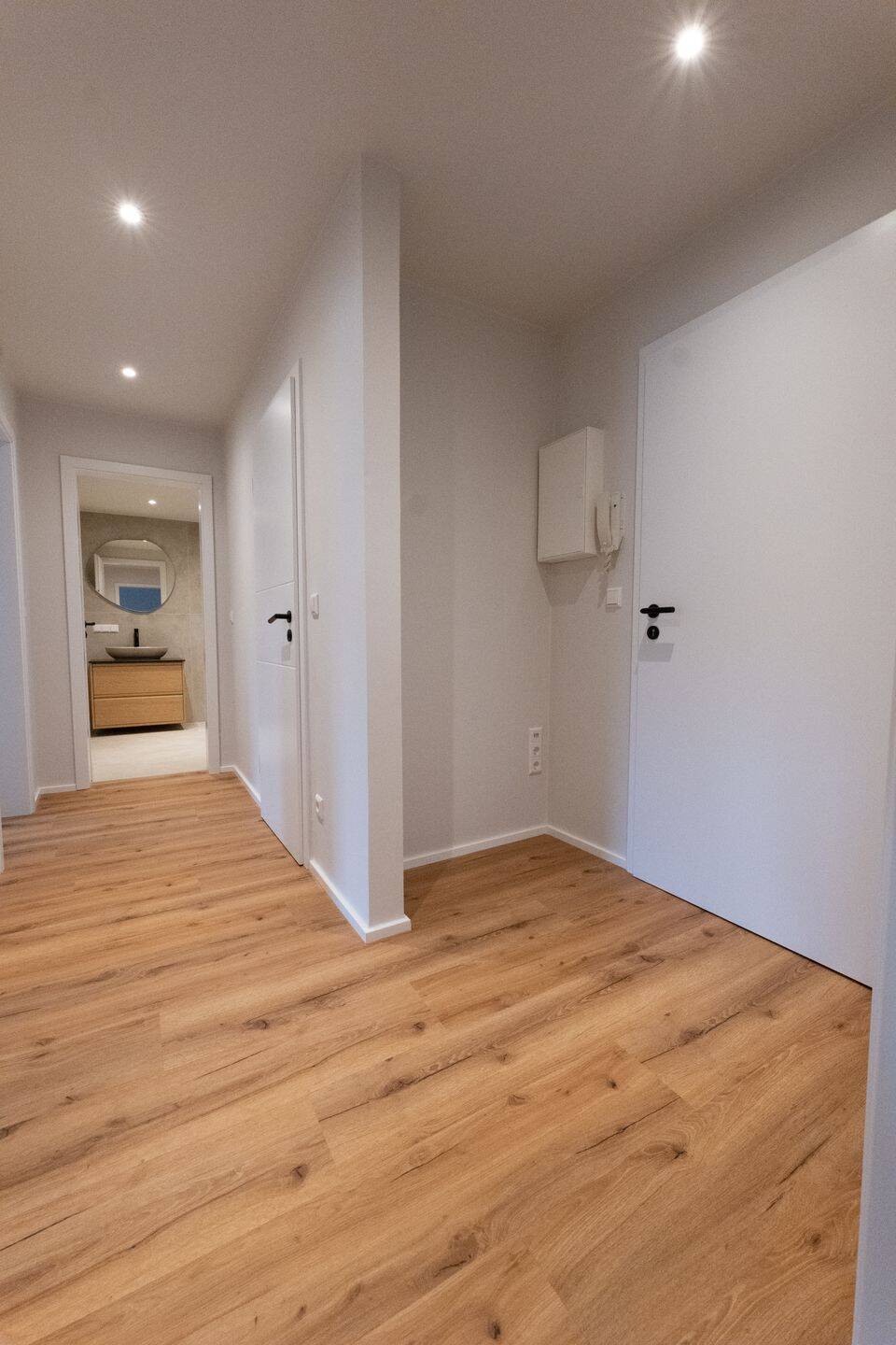 Modern wohnen oder clever investieren – attraktive 2-Zi.Whg mit Balkon & Stellplatz in Schwetzingen!, 68723 Schwetzingen