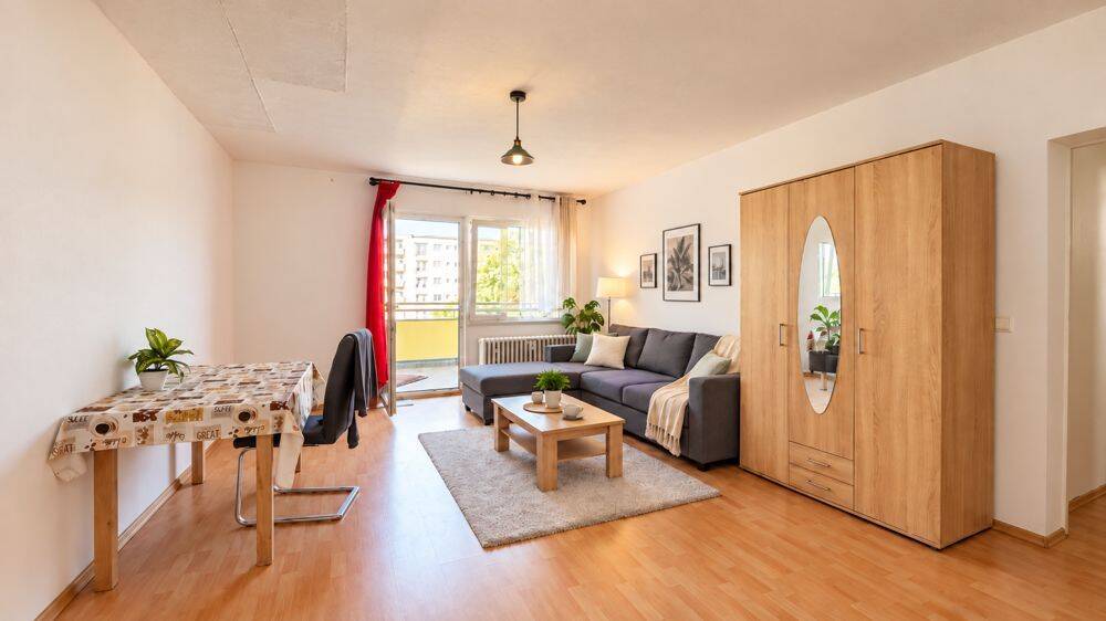 Bezugfreie 3/4-Zimmer-Wohnung mit zwei Balkonen und Tiefgarage in Charlottenburg, 14059 Berlin (Charlottenburg-Wilmersdorf Charlottenburg Westend)