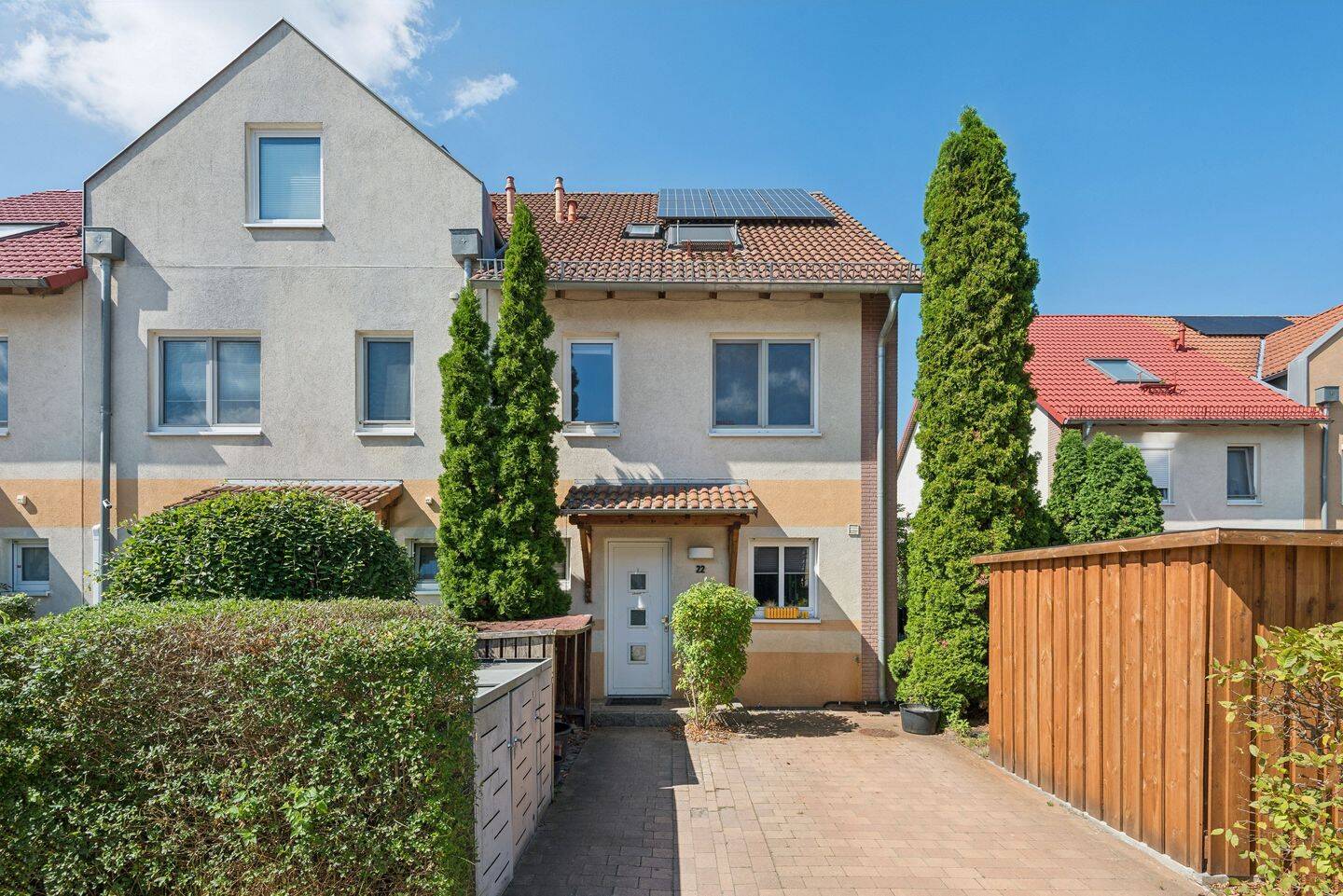Viel Platz für die Familie – Reihenendhaus mit über 200 m² Gesamtfläche und Garten, 13591 Berlin (Spandau Falkenhagener Feld Kolonie Gartenbauverein Staaken Staaken)