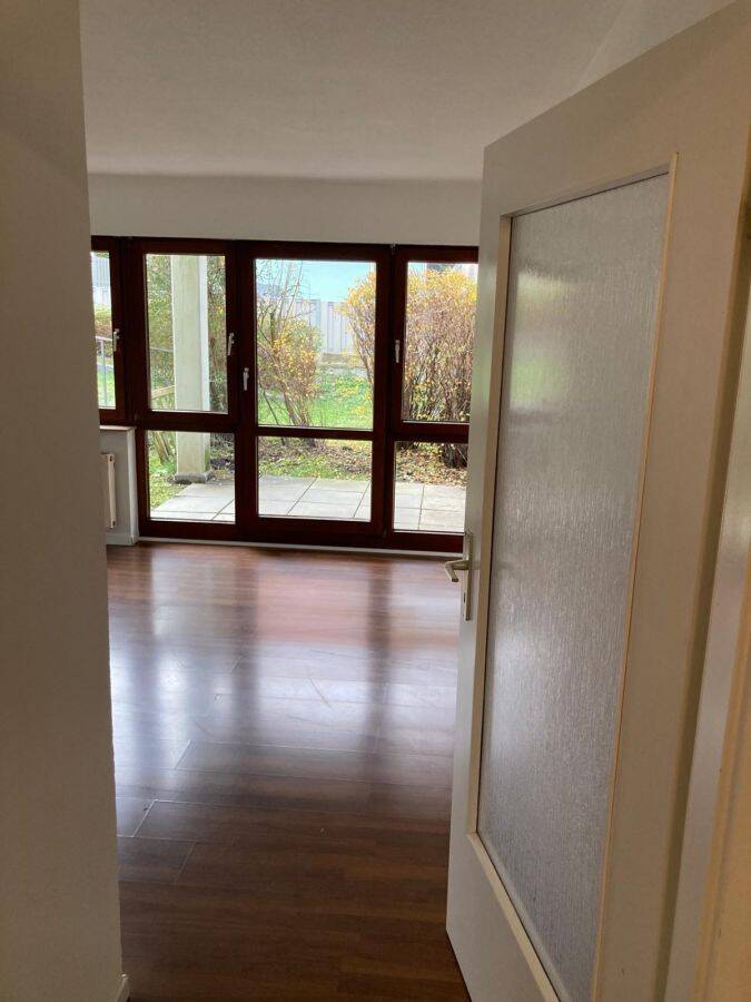 Provisionsfrei* Bezugsfreie 3-Zimmer-Wohnung mit zwei Terrassen, Einbauküche & TG-Stellplatz, 74523 Schwäbisch Hall