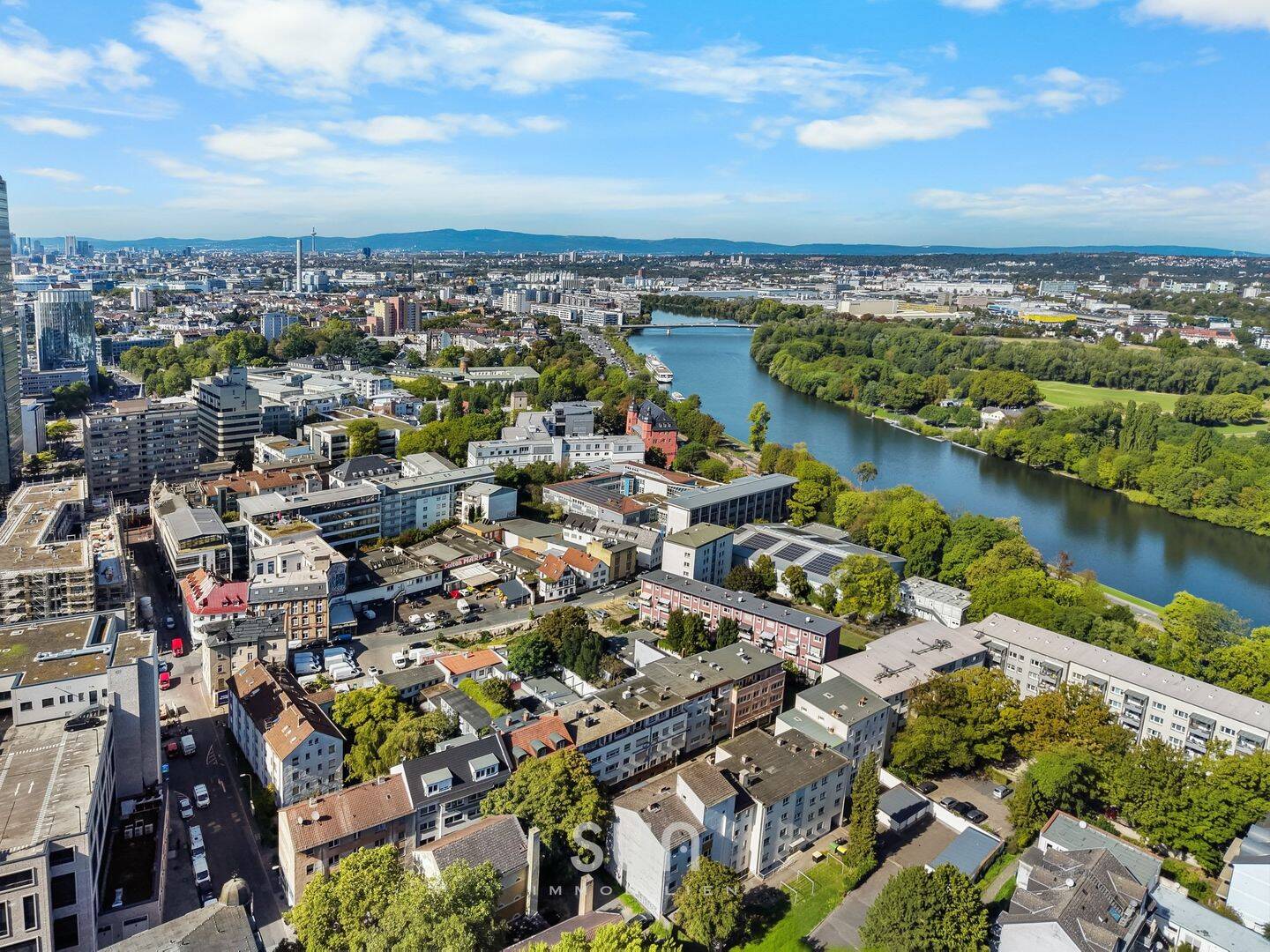 VOM MARKTPLATZ BIS ZUM MAINUFER – 55 m² mit Balkon im Offenbacher Zentrum, 63065 Offenbach am Main (Offenbach am Main)