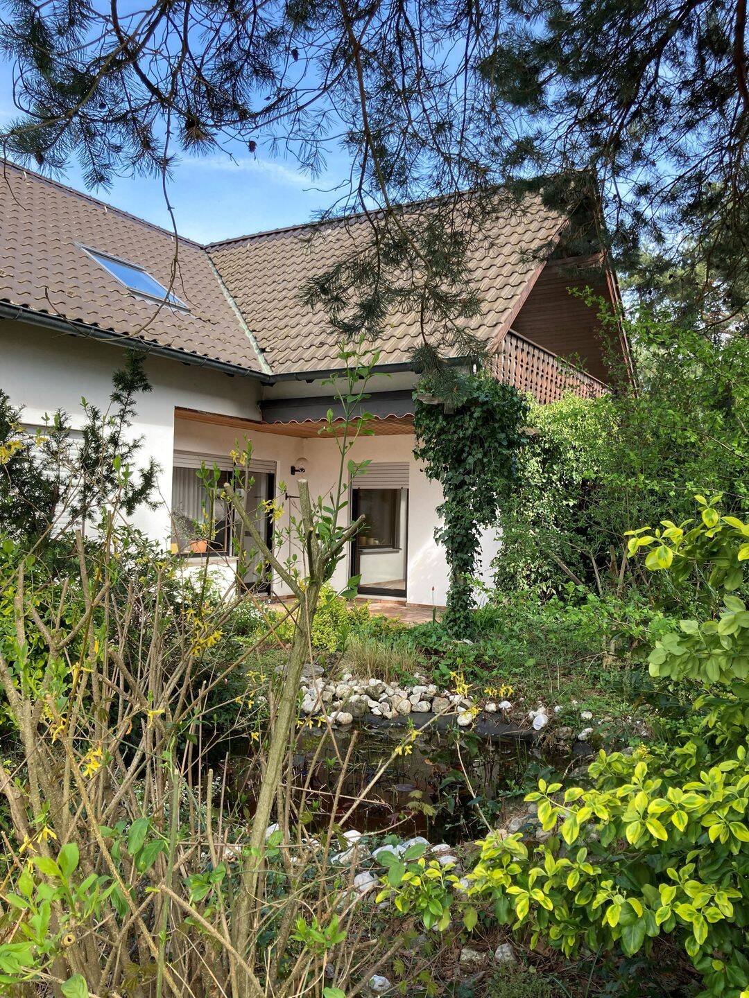 Großzügige WG-Zimmer in freistehendem Haus mit Garten, 90765 Fürth