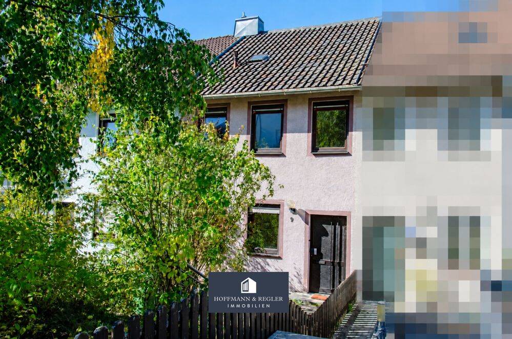 Renovierungsbedürftiges Reihenmittelhaus mit Garten und Potenzial in Auerbach i. d. OPf., 91275 Auerbach i.d. OPf.