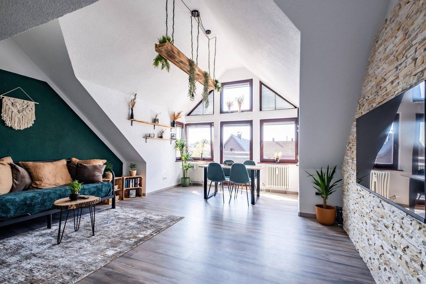Vollständig möbelierte 2 Zimmerwohnung im Zentrum von Steinenbronn, 71144 Steinenbronn