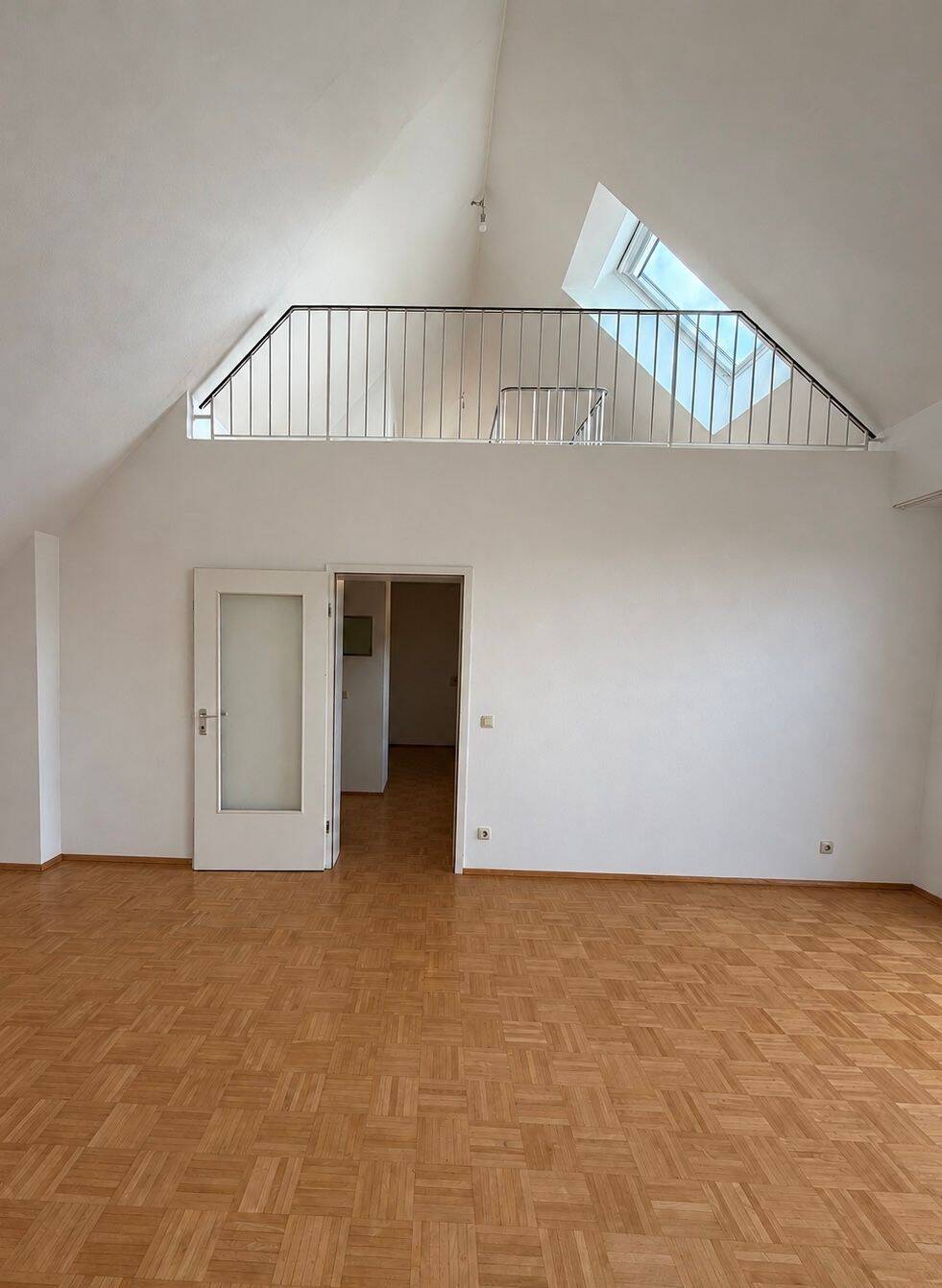80 qm Maisonettewohnung mit Südwestbalkon in der Hölderlin Anlage, 95447 Bayreuth (Altstadt Birken Glocke Meyernberg Saas)