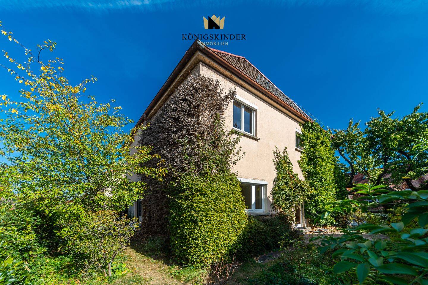 *** Charaktervolle Villa in Stuttgart-Sillenbuch ***, 70619 Stuttgart (Heumaden Lederberg Riedenberg Sillenbuch)