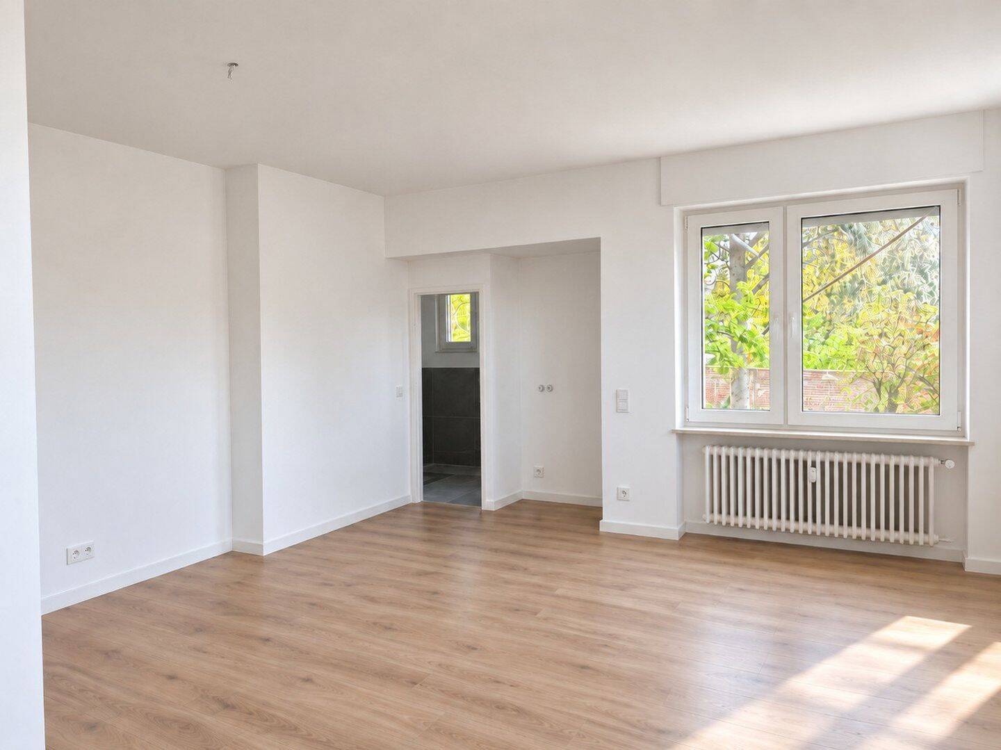 Wohnen in Altbauwohnung im Herrenhaus mit wertiger Ausstattung in zentraler Lage von Bonn-Duisdorf, 53123 Bonn