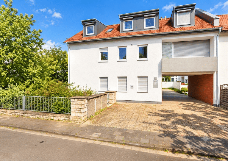 1-Zimmer-Wohnung mit Balkon in bester Lage von Erlangen ab 1.11.2026 zu vermieten, 91054 Erlangen (Burgberg Erlangen-Nord Erlangen-Ost Innenstadt Sieglitzhof)