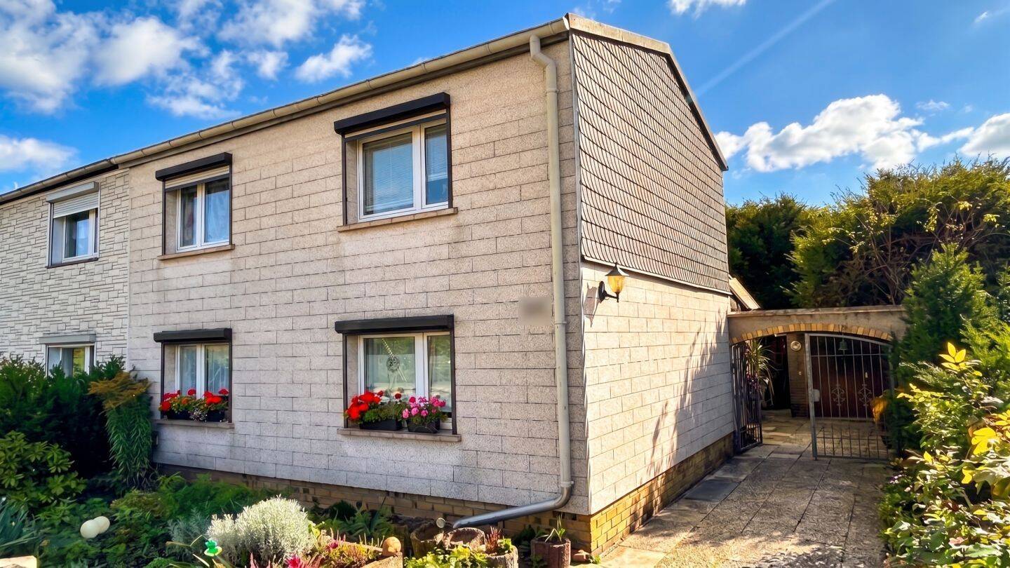 Charmante Doppelhaushälfte mit großzügigem Gartenparadies in Markranstädt, 4420 Markranstädt