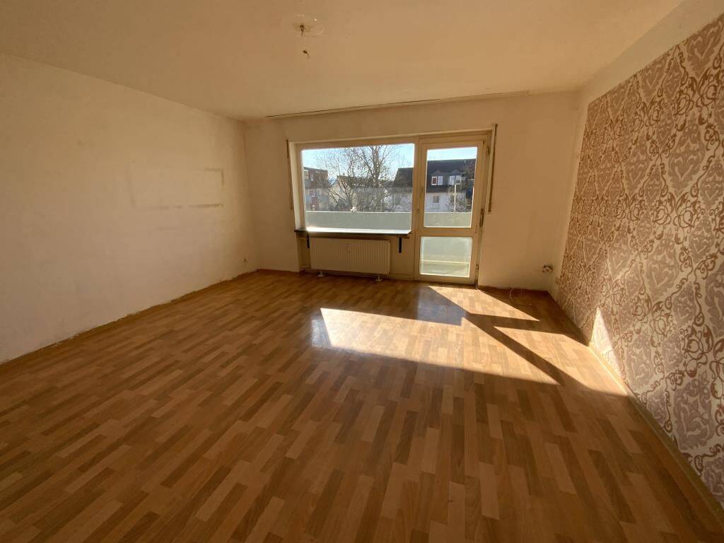 Demnächst frei! 4-Zimmer-Wohnung mit Balkon in Weißenthurm, 56575 Weißenthurm