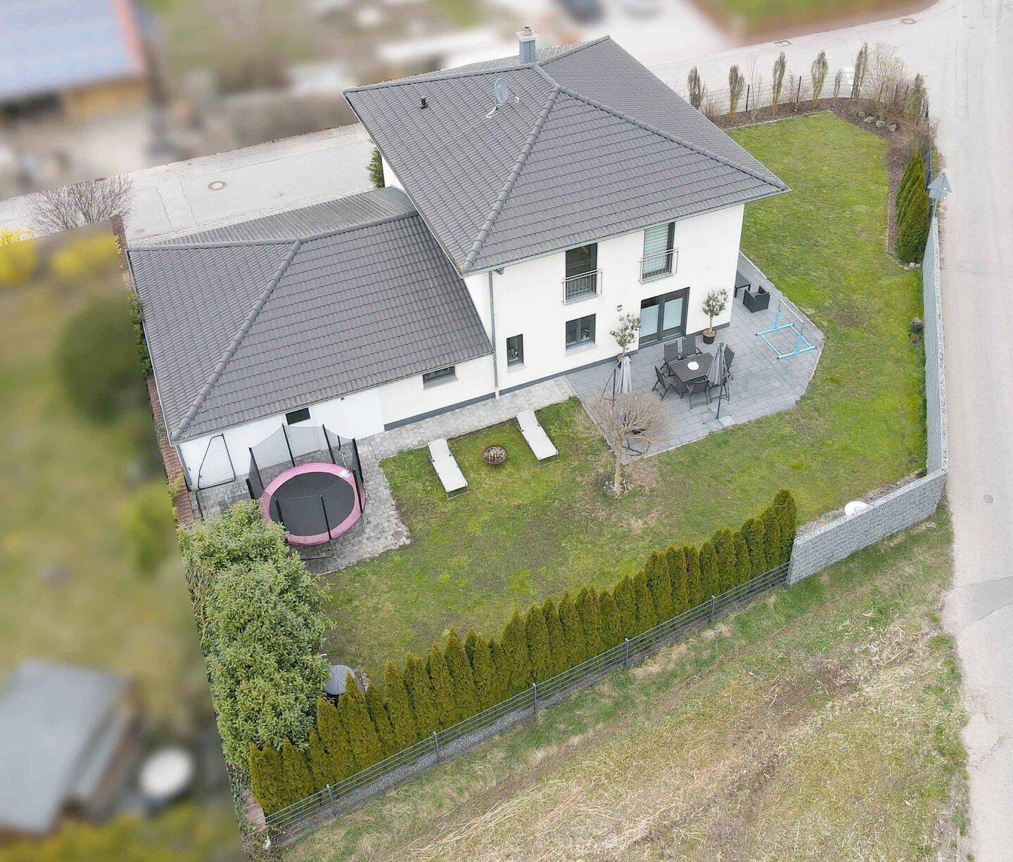 Charmantes Einfamilienhaus,  ruhig gelegen mit Doppelgarage im Gemeindebereich Essenbach!, 84051 Essenbach