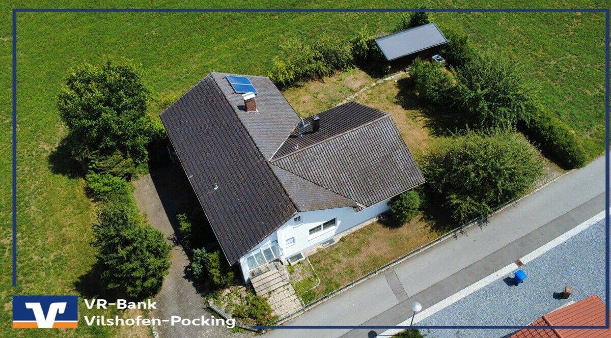 Viel Platz, viel Ruhe, viele Möglichkeiten – Bungalow mit großzügigem Grundstück!, 94542 Haarbach