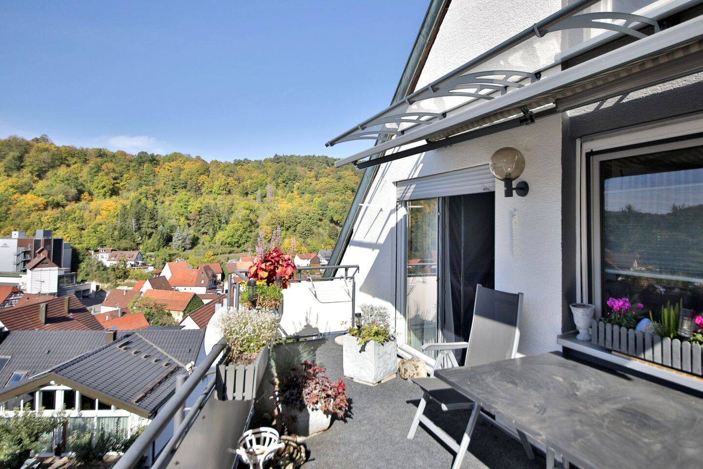 Über den Dächern von Mönsheim – großzügig wohnen, ankommen und den Ausblick genießen, 71297 Mönsheim