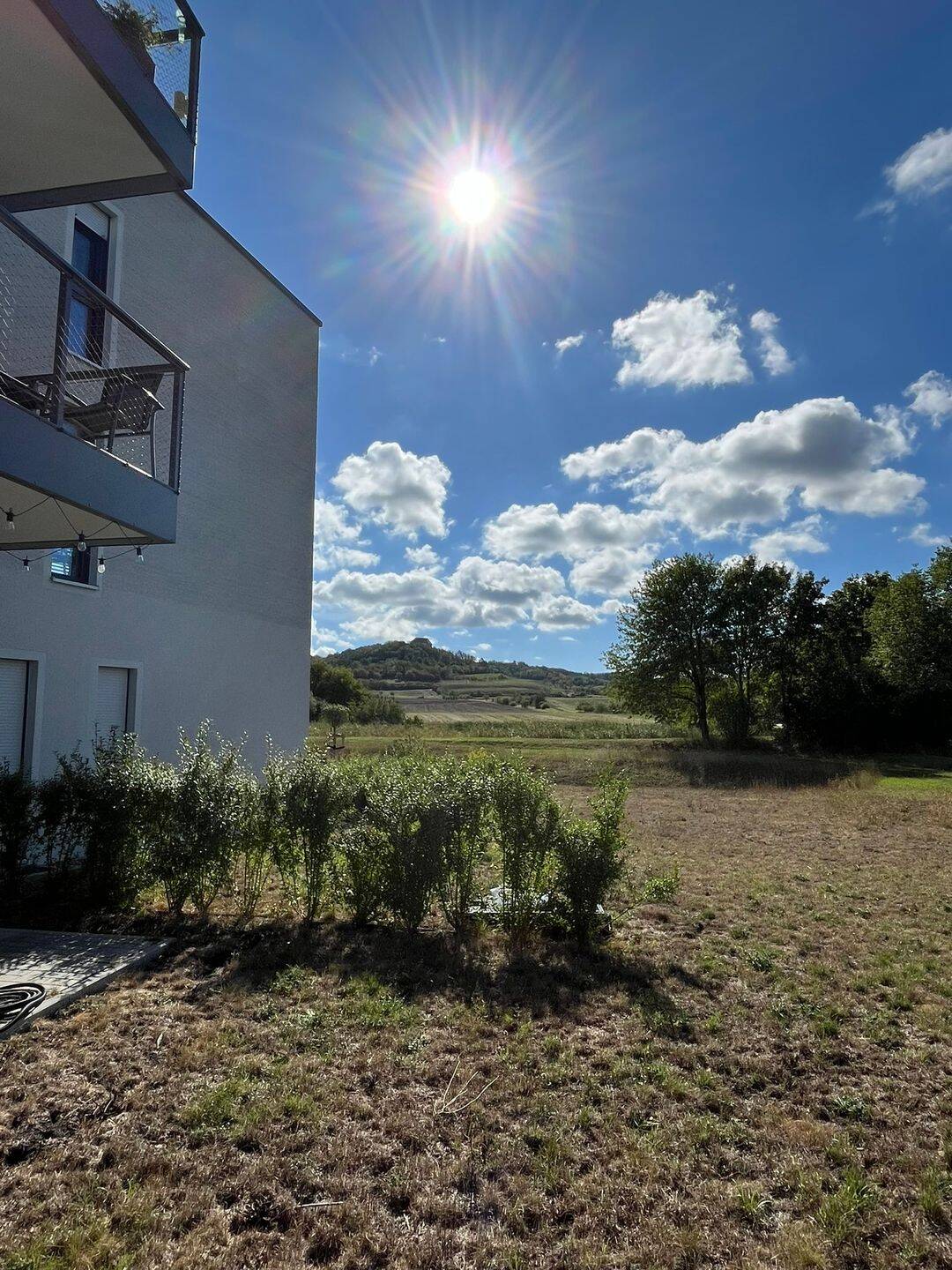 Hochwertige 3-Zimmer-Wohnung m. sonniger Terrasse (angegebene Kaltmiete inkl. Stellplatz und Küche), 91472 Ipsheim