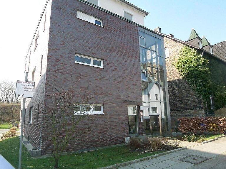 Bei VIVAWEST die Sonnenstrahlen auf dem eigenen Balkon genießen., 45257 Essen (Byfang Fischlaken Kupferdreh)