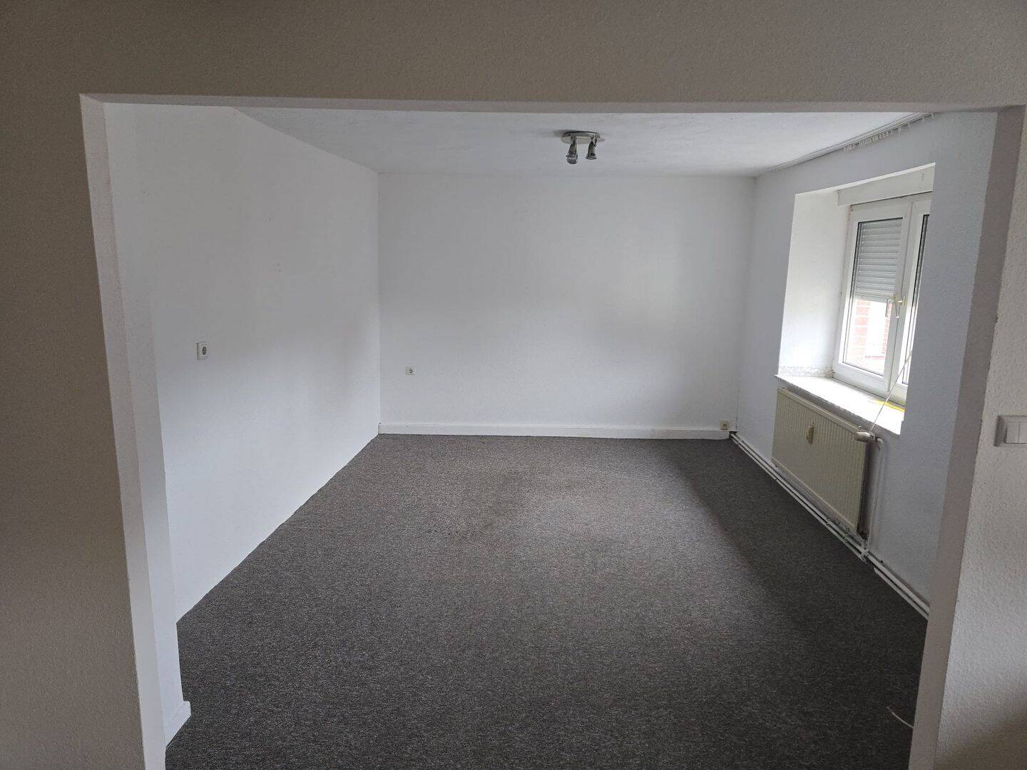 60 m² Wohnung in Linnich – 2 Zimmer, Wohnküche und saniertes Bad, 52441 Linnich