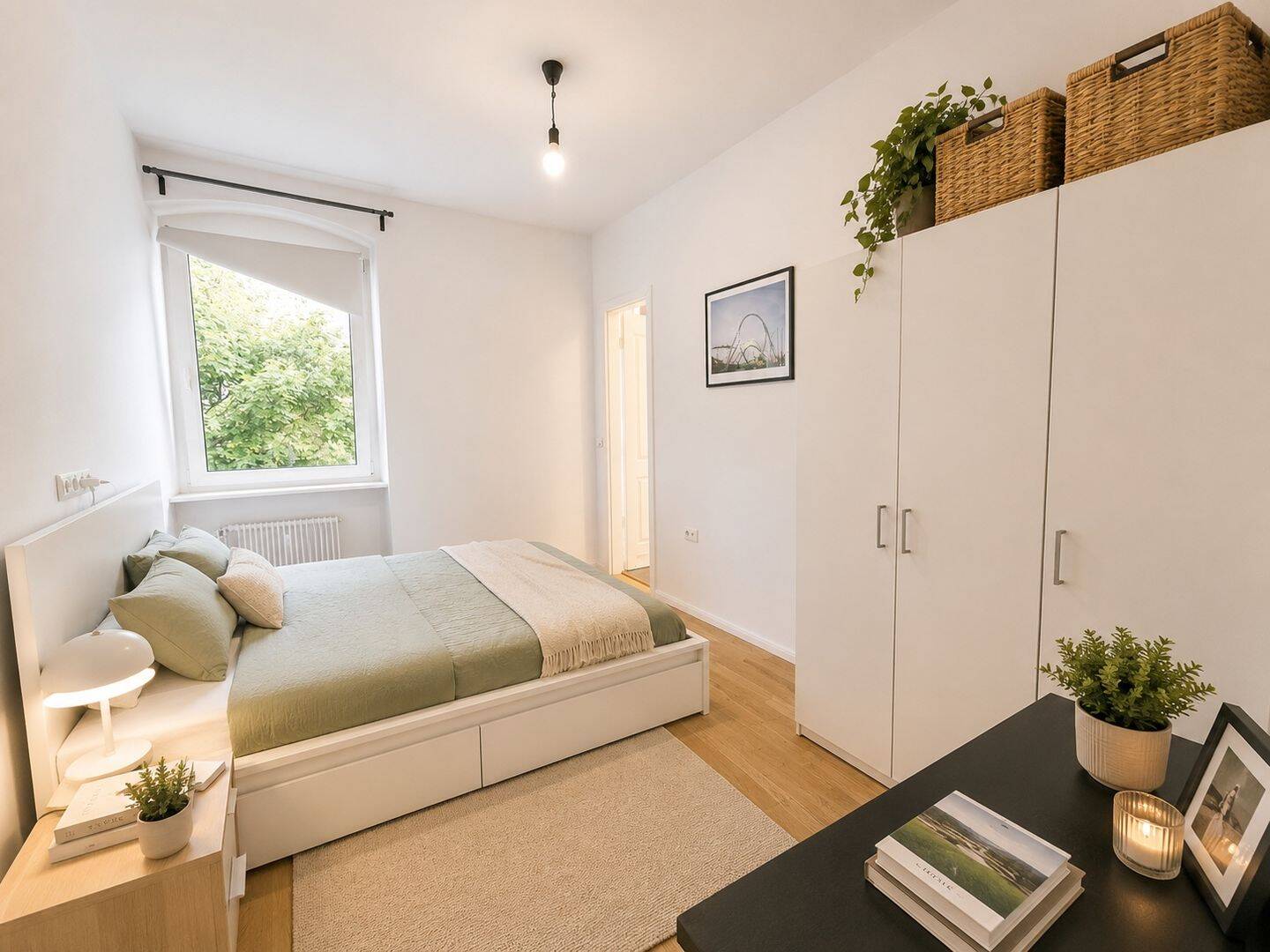 +++ Stilvoll sanierte 4-Zimmer-Altbauwohnung mit zwei Bädern und ruhigem Innenhofblick, 13351 Berlin (Mitte)