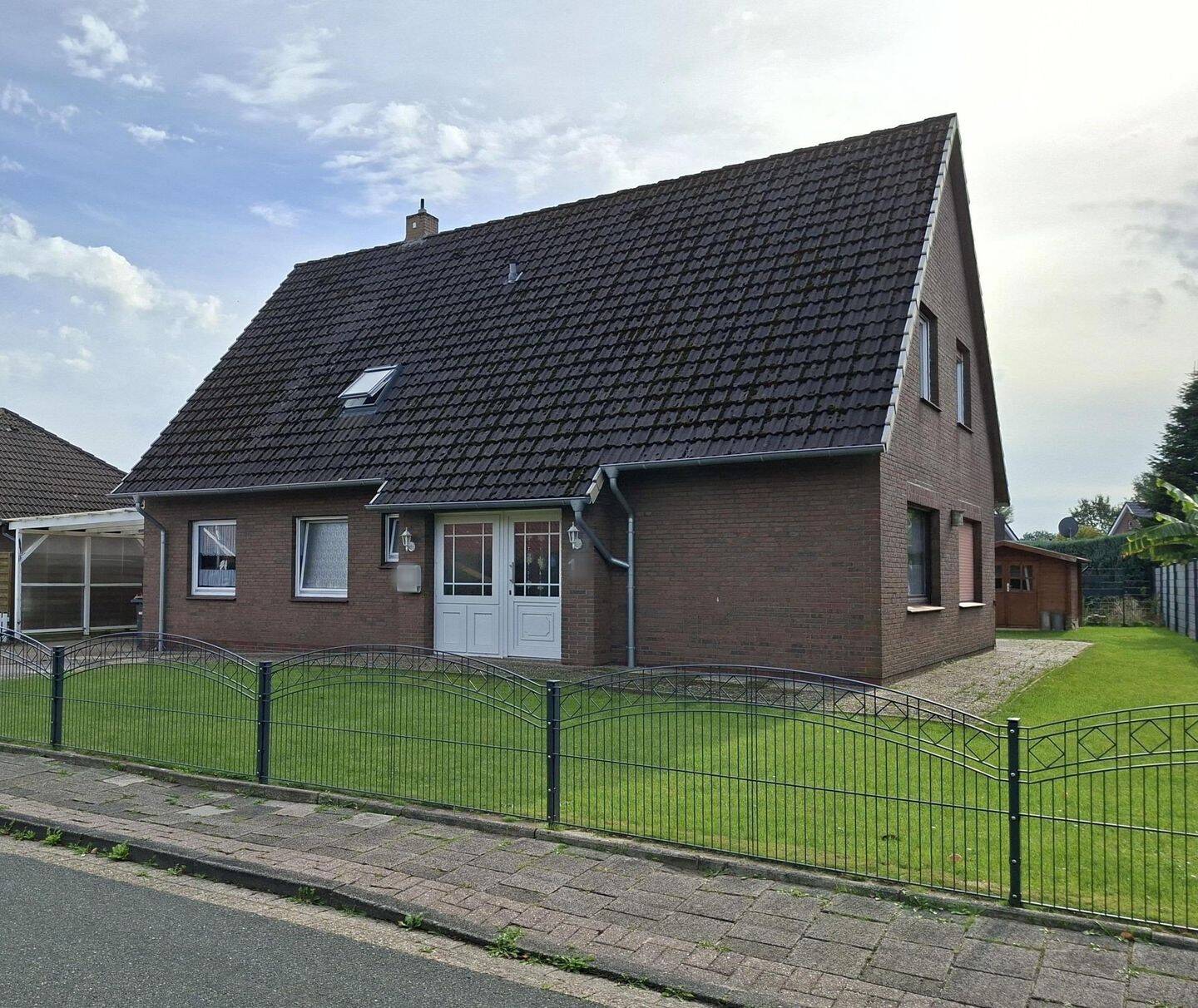 Geräumiges Einfamilienhaus, ideal für große Familie oder zur Nutzung als Mehrgenerationenhaus., 26345 Bockhorn