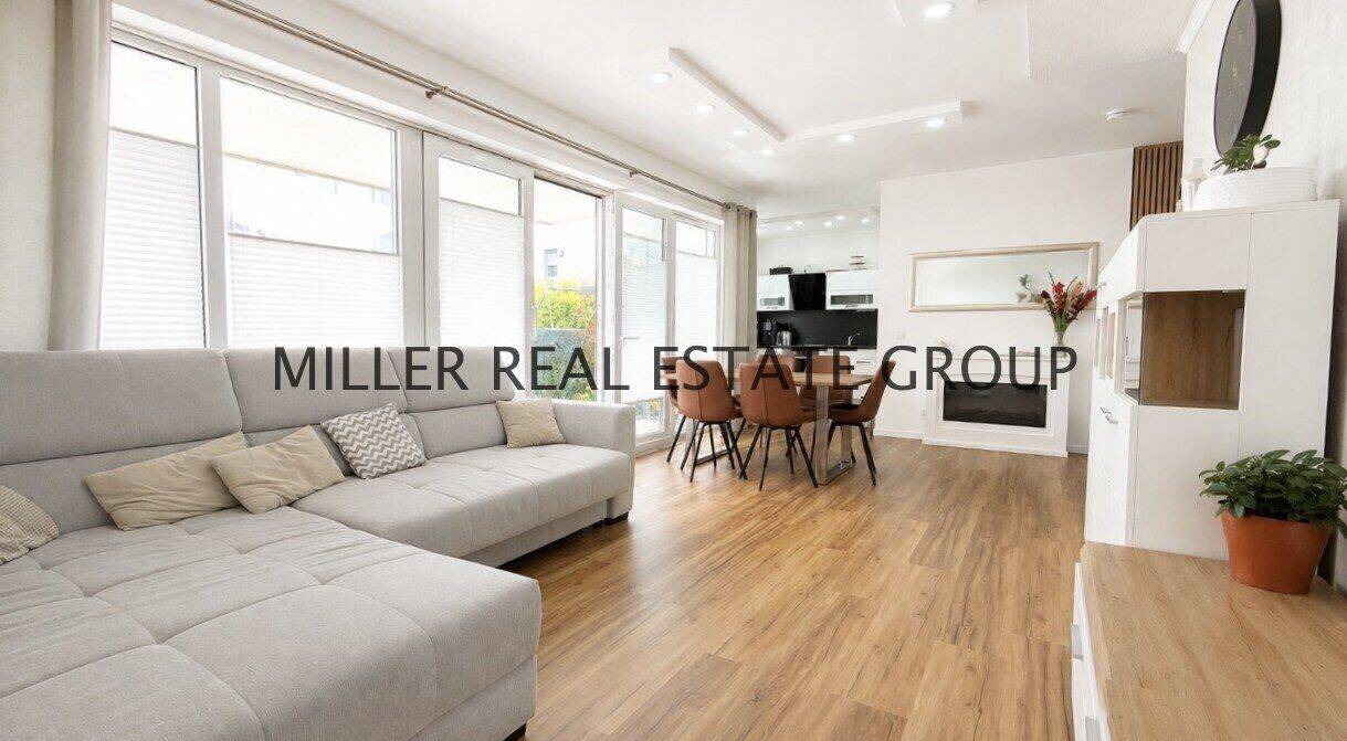 WOHNEN MIT HAUSGEFÜHL! 4-Zimmer-Gartenwohnung in Kösching | ca. 118 m² | Terrasse | 2 TG-Stellplätze!, 85092 Kösching