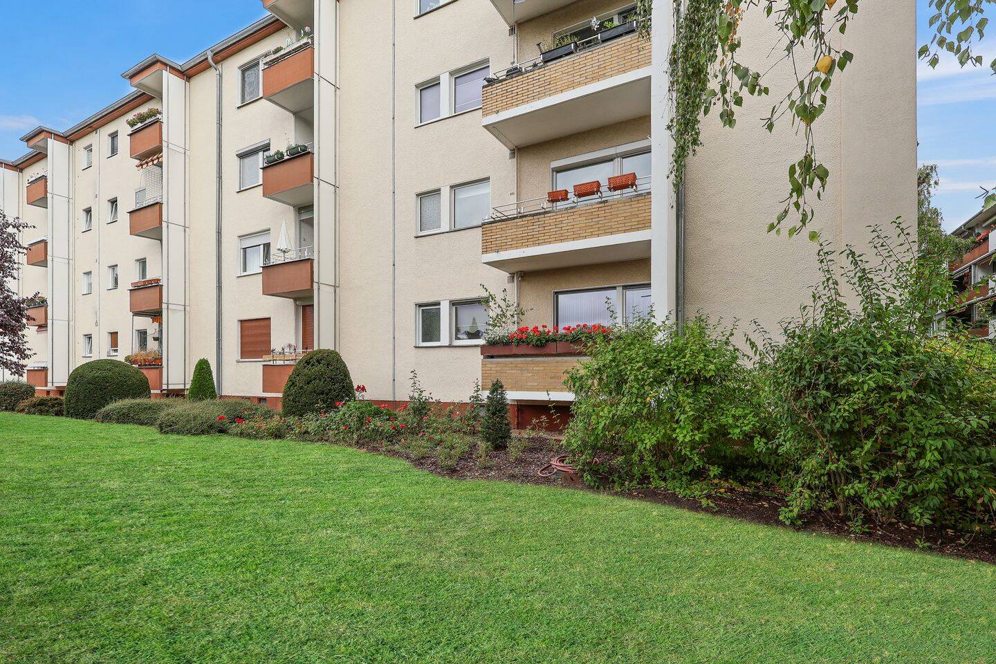 Unweit der Spandau Arcaden – Balkon mit Blick ins Grüne, 13581 Berlin (Spandau)