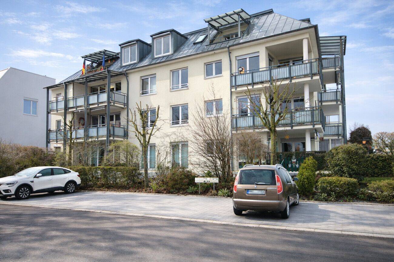 Bezugsfreie 1,5-Zimmer-Wohnung mit großem Balkon und Blick ins Grüne, 14612 Falkensee