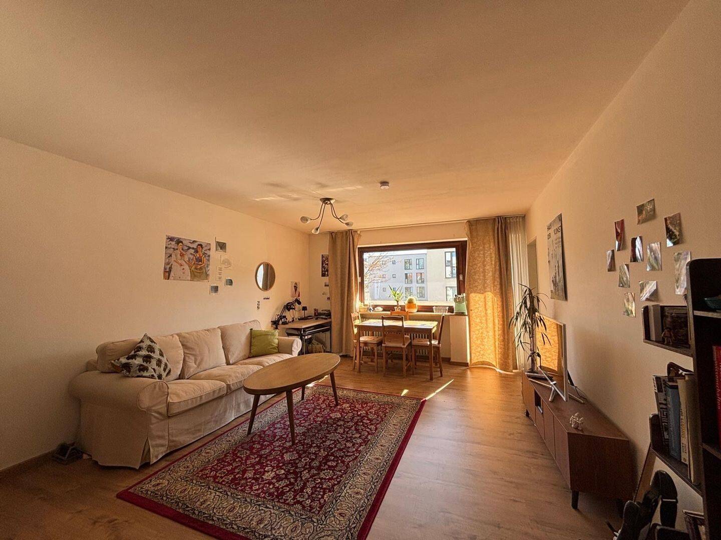 Kompaktes 1-Zimmer-Apartment:
Zentrale Lage in Regensburg, Kumpfmühler
Straße, 93051 Regensburg (Galgenberg Großprüfening-Dechbetten-Königswiesen Kumpfmühl-Ziegetsdorf-Neuprüll)